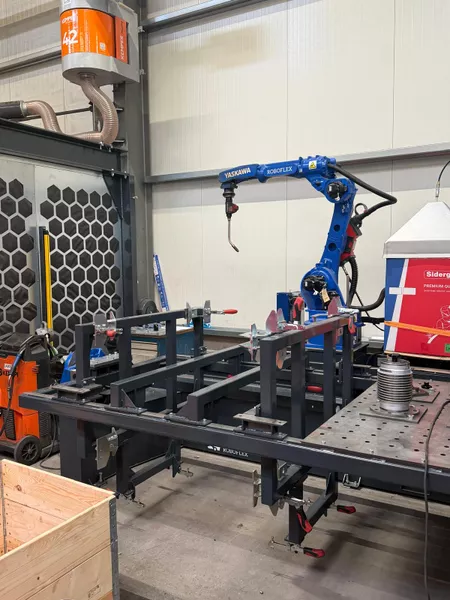 Yaskawa welding robot
